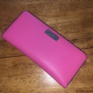 Henri Bendel Wallet